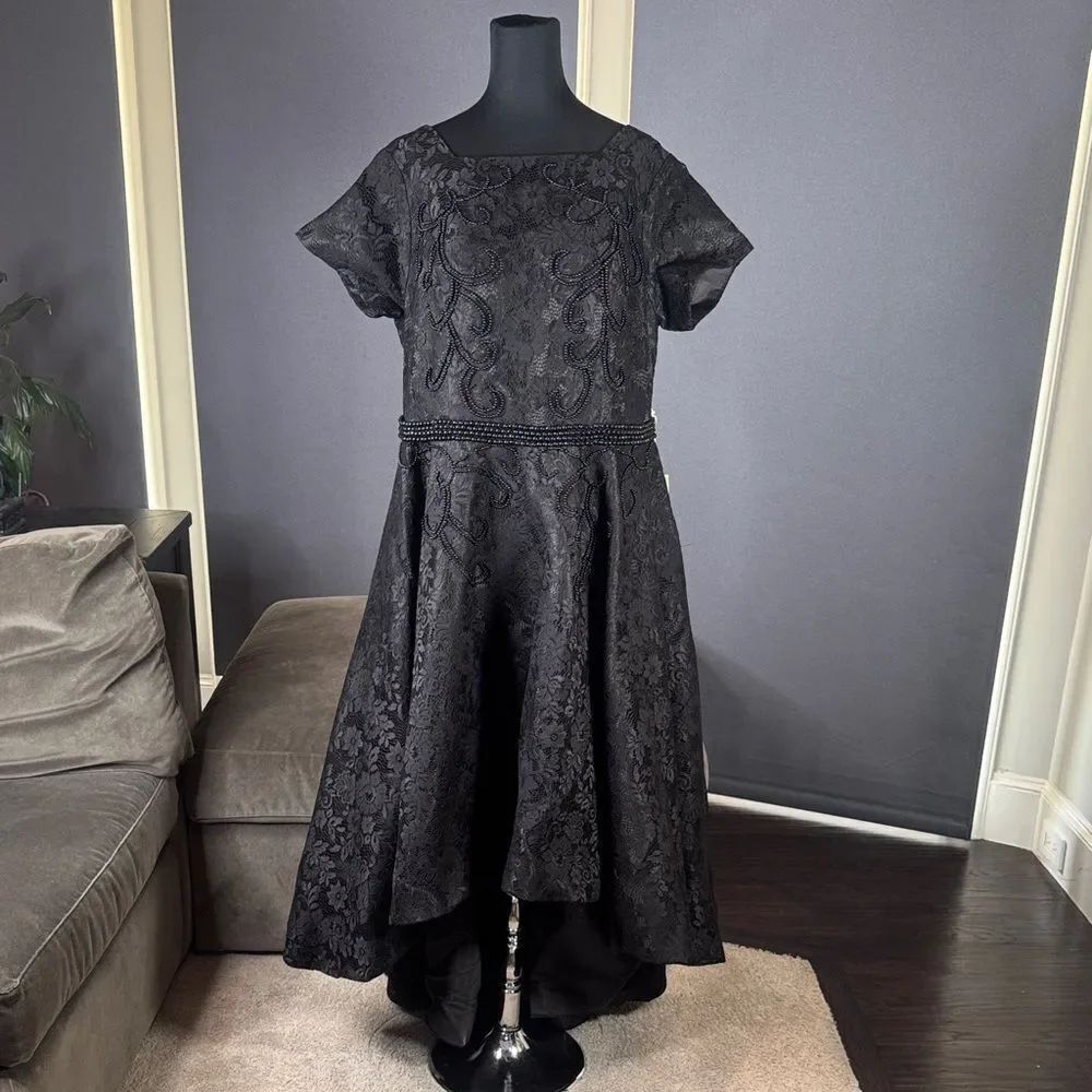 Women’s Black Satin & Lace Hi Low Prom Party Dress Beading Detail Size 18 NEW